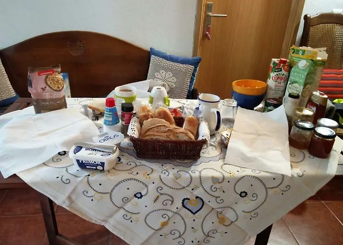 Casa De Amigos * Monsanto